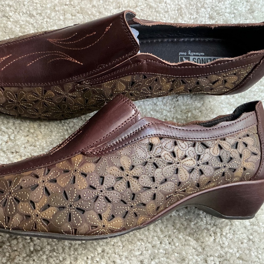 PIKOLINOS OLMO laser cut slip on shoes, sz 42. - NIB